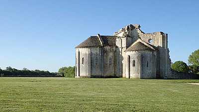 Thumbnail of Ancienne_Abbaye_de_Trizay_P4270624_HD.jpg